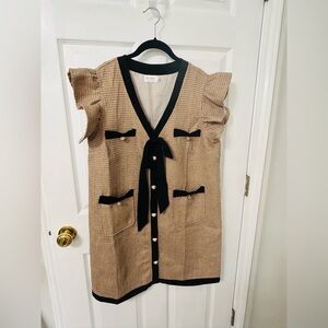 Elegant Tan and Black Midi Dress